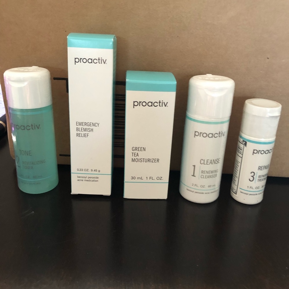 5 pc Proactiv cleanse tone moisturizer kit new
